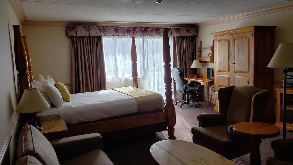 Ramada By Wyndham Pinewood Park Resort Норт Бей Екстериор снимка
